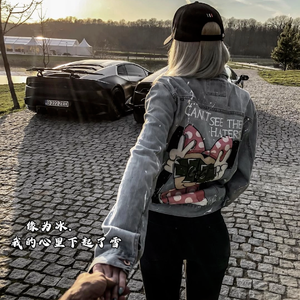 男生蹭一蹭女生突然一跳一跳高清视频
